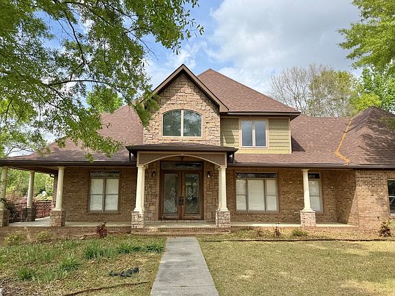 3rd image of 107 Ingram Dr