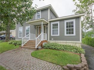 2279 Mount Hope Rd, Middletown, NY 10940