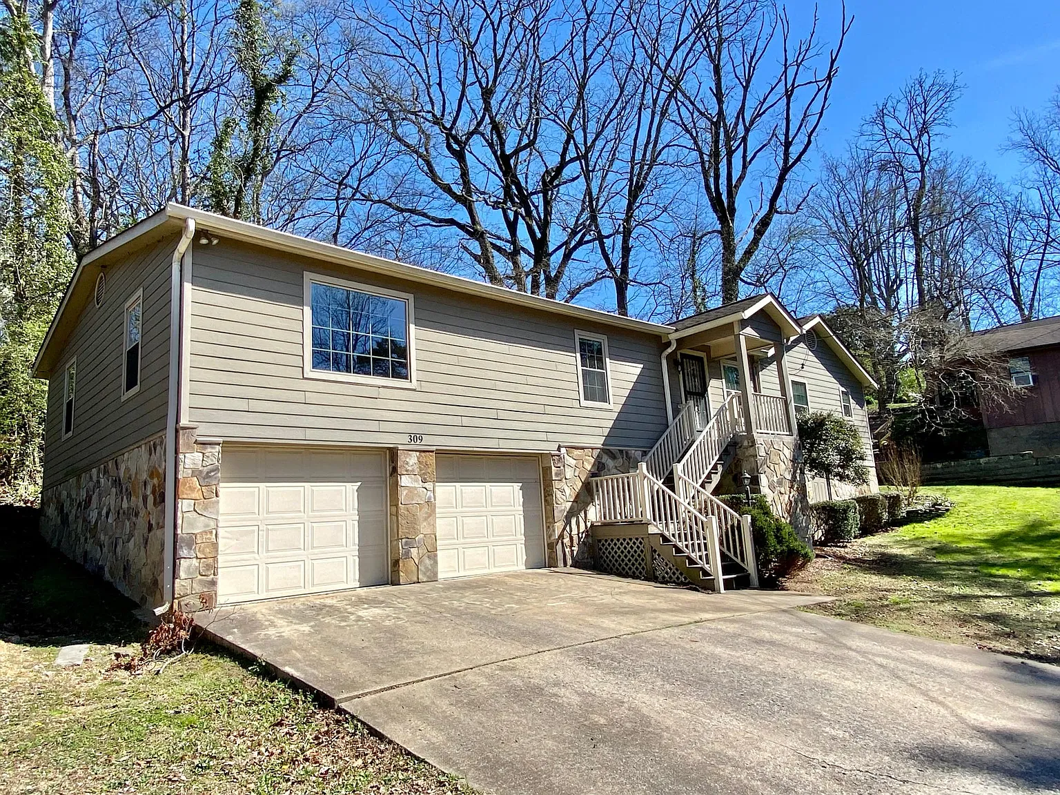 3 bed, 2014 sqft, $2,300 — Photo 3