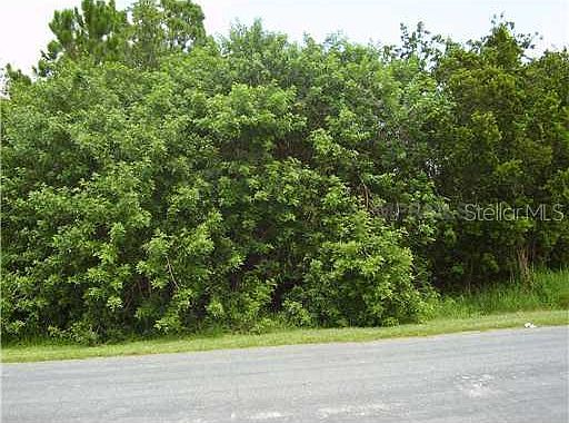 2nd image of 953 Derbyshire Dr