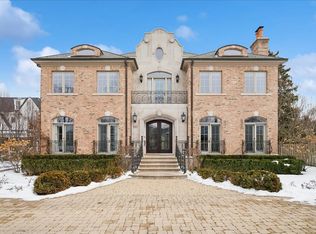 985 Pine Tree Ln, Winnetka, IL 60093