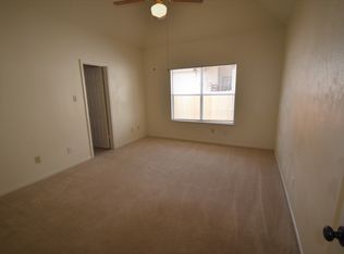 1009 W Black Locust Dr, Pflugerville, TX 78660