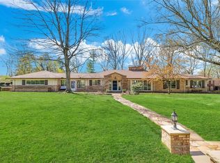414 W Conron Ave, Danville, IL 61832