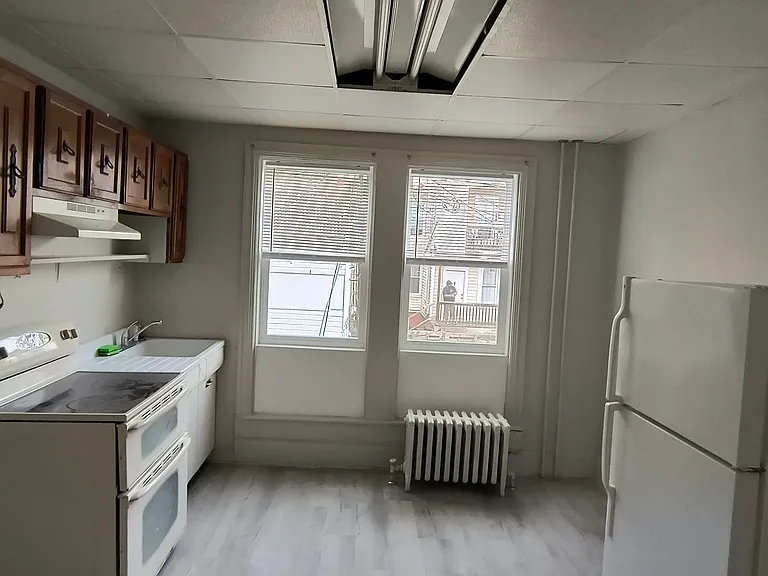 7 S Juniata St #D — Photo 6