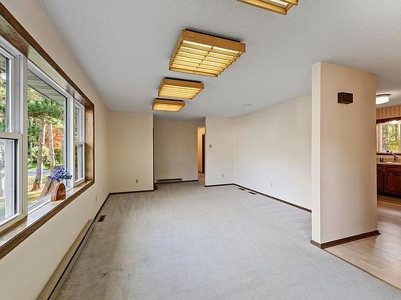 5th image of 1065 Joy Cir SW