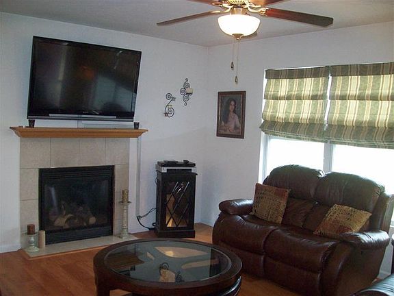 5th image of 1444 Westridge Dr