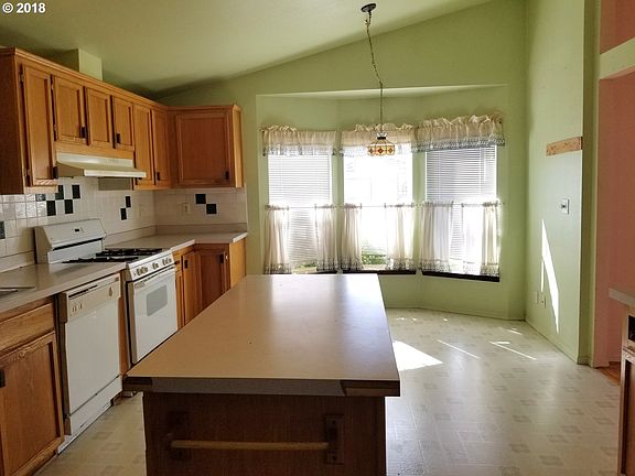 5th image of 16500 SE 1st St Unit 31