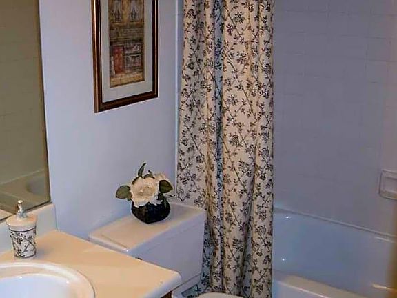 5th image of 4670 Amberleigh Ln