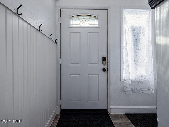 3rd image of 19823 Eagle River Rd