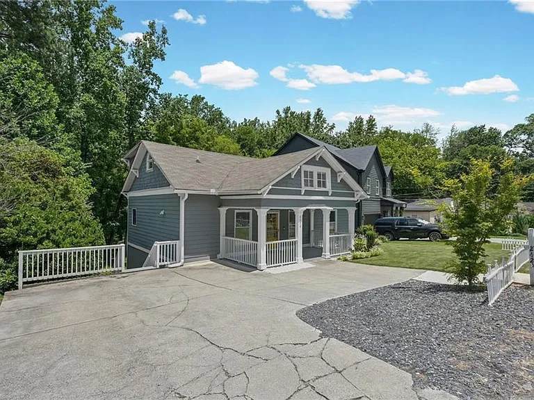 2429 Claude St NW — Photo 3