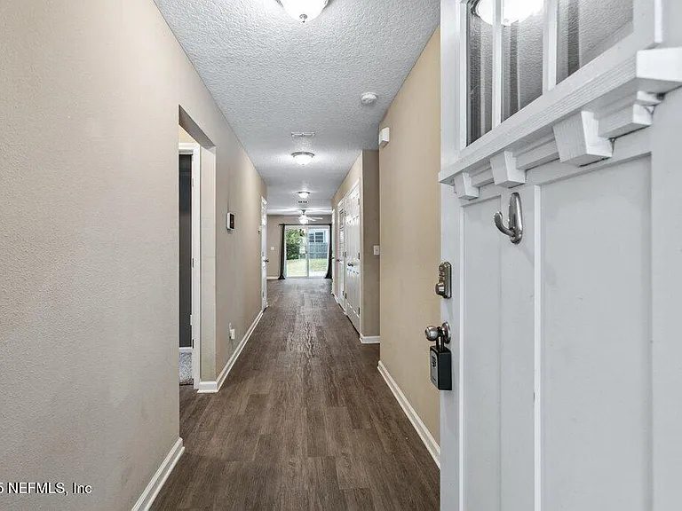 2235 Bayview Rd — Photo 4