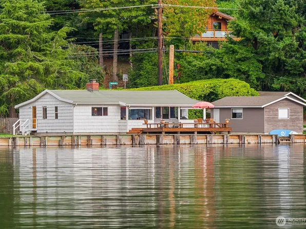 22207 Dockton Road SW, Vashon, WA 98070