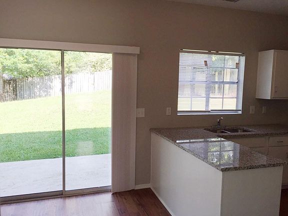 4th image of 6386 Laurel Post Dr