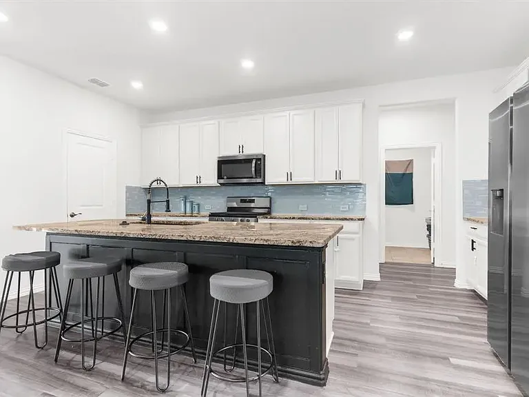 608 Fawn Valley Dr — Photo 6