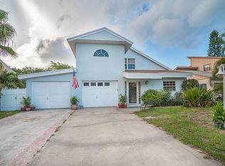 2560 Bessie St, Delray Beach, FL 33444