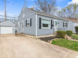 13 Ruth Ct, Springfield, IL 62704