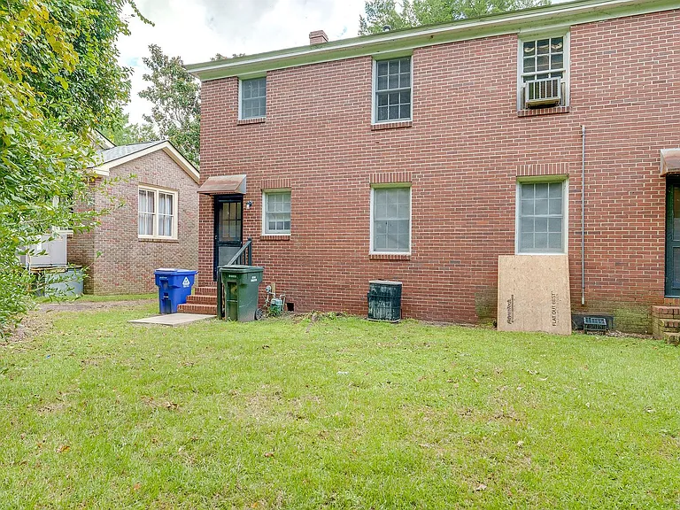 1 Riverside Dr #D — Photo 21