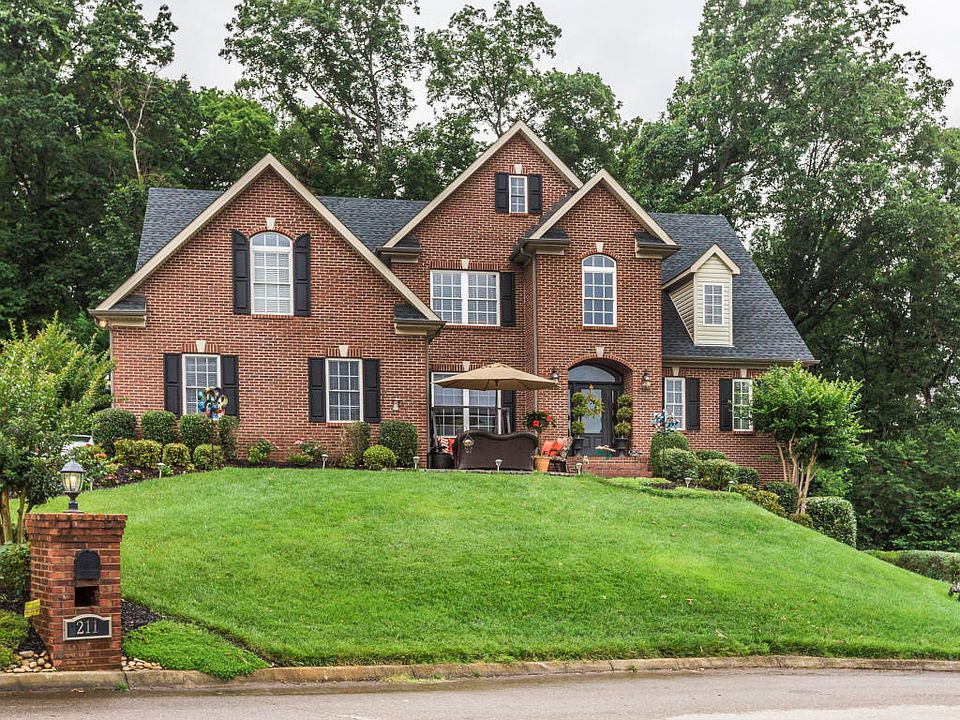 1st image of 211 Brooke Valley Blvd