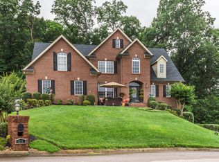211 Brooke Valley Blvd, Knoxville, TN 37922