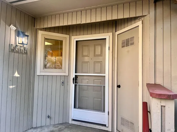 2569 Westberry Drive, Santa Rosa, CA 95403