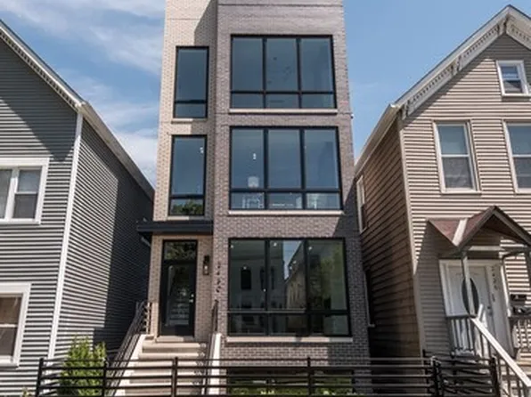 2430 W Moffat St #3, Chicago, IL 60647