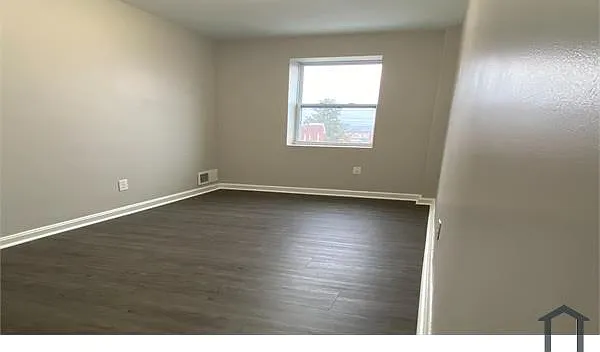 7836 Eastdale Rd — Photo 5