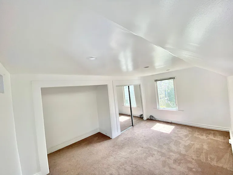 1307 Santa Clara Ave — Photo 8