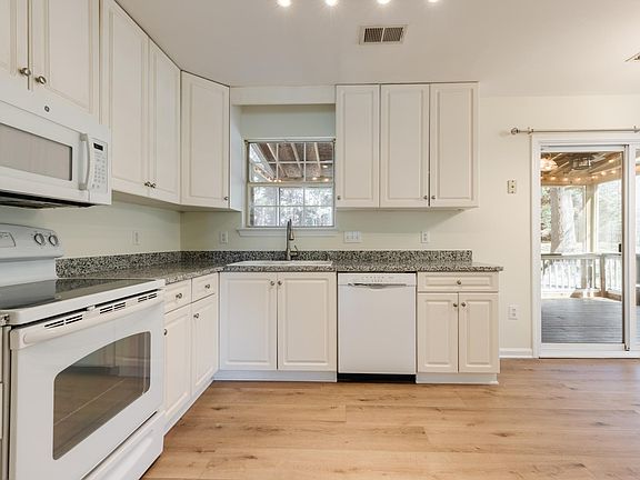 5th image of 314 Birkenstock Ct
