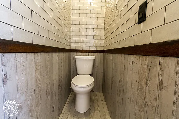 Rented by MySpaceNYC | media 11