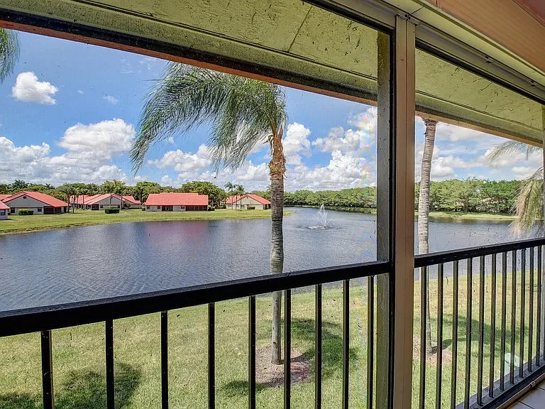 7657 Lexington Club Blvd #C — Photo 44