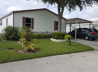 933 Windmill Grove Cir, Orlando, FL 32828