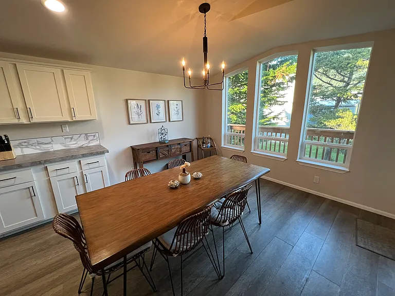 2242 Highway 101 N — Photo 25
