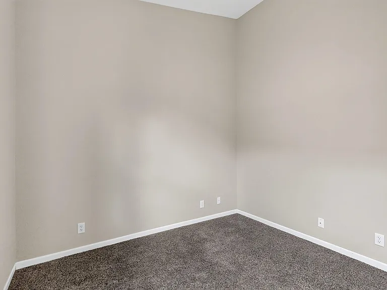 6305 Spring Lake Ter — Photo 25