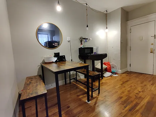 Rented by Signature Property Realty | media 14