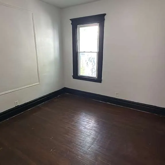 43 Treacy Ave #A — Photo 2