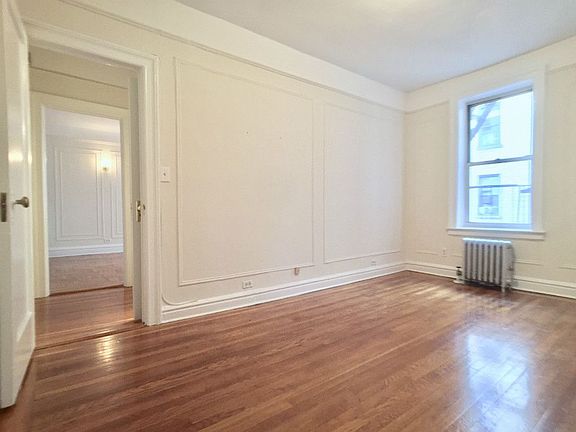 5th image of 106 Pinehurst Ave APT A37