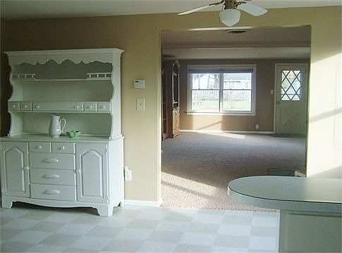 Kitchen to living room