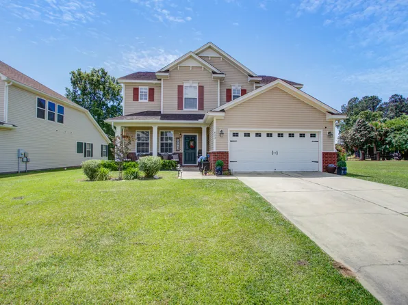 423 Glenmore Dr, Moncks Corner, SC 29461
