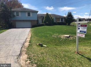 4200 Sir Walter Rd, Olney, MD 20832