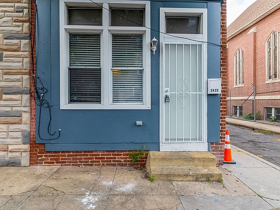 4th image of 2422 McElderry St #A