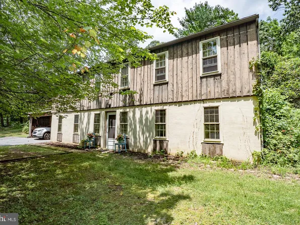 573 Hill Church Rd, Boyertown, PA 19512