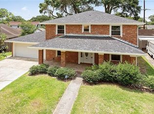 2561 Chelsea Dr, New Orleans, LA 70131