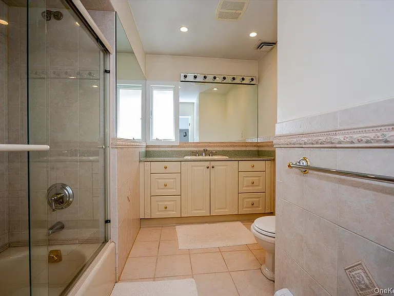 821 Channel Rd — Photo 8