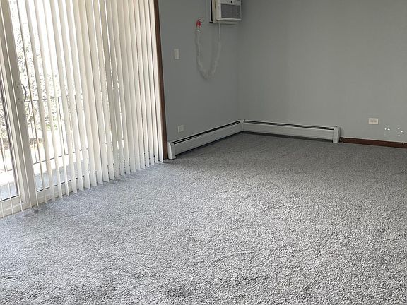 4th image of 6420 S Mobile Ave #3B