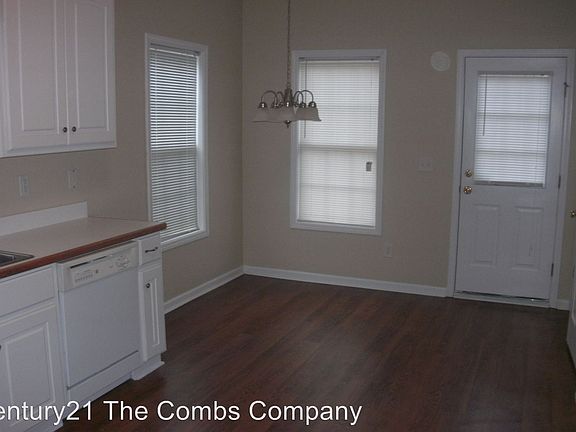3rd image of 1223 Stoneridge Ln