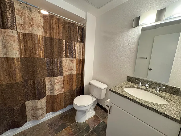 4550 Broadway St #219 — Photo 15