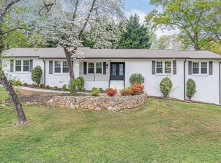 194 Melanie Ln, Woodstock, GA