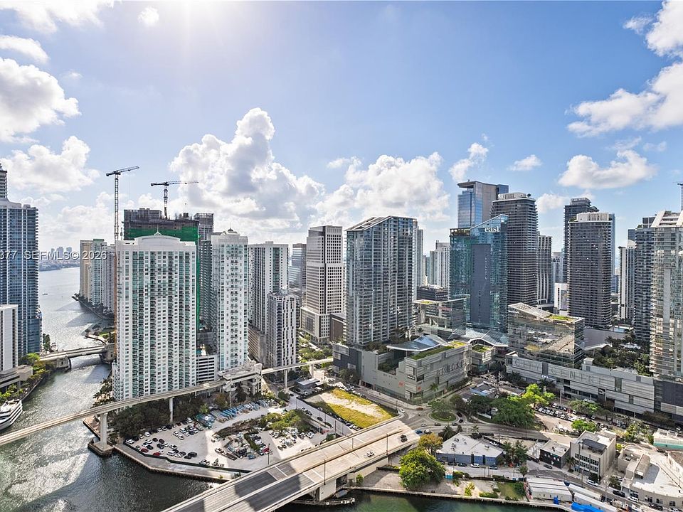 1st image of 90 SW 3rd St APT 4301