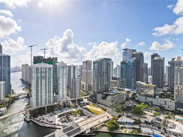 90 SW 3rd St APT 4301, Miami, FL 33130