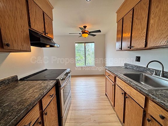 5th image of 5312 Ridgeview Cir Unit 10